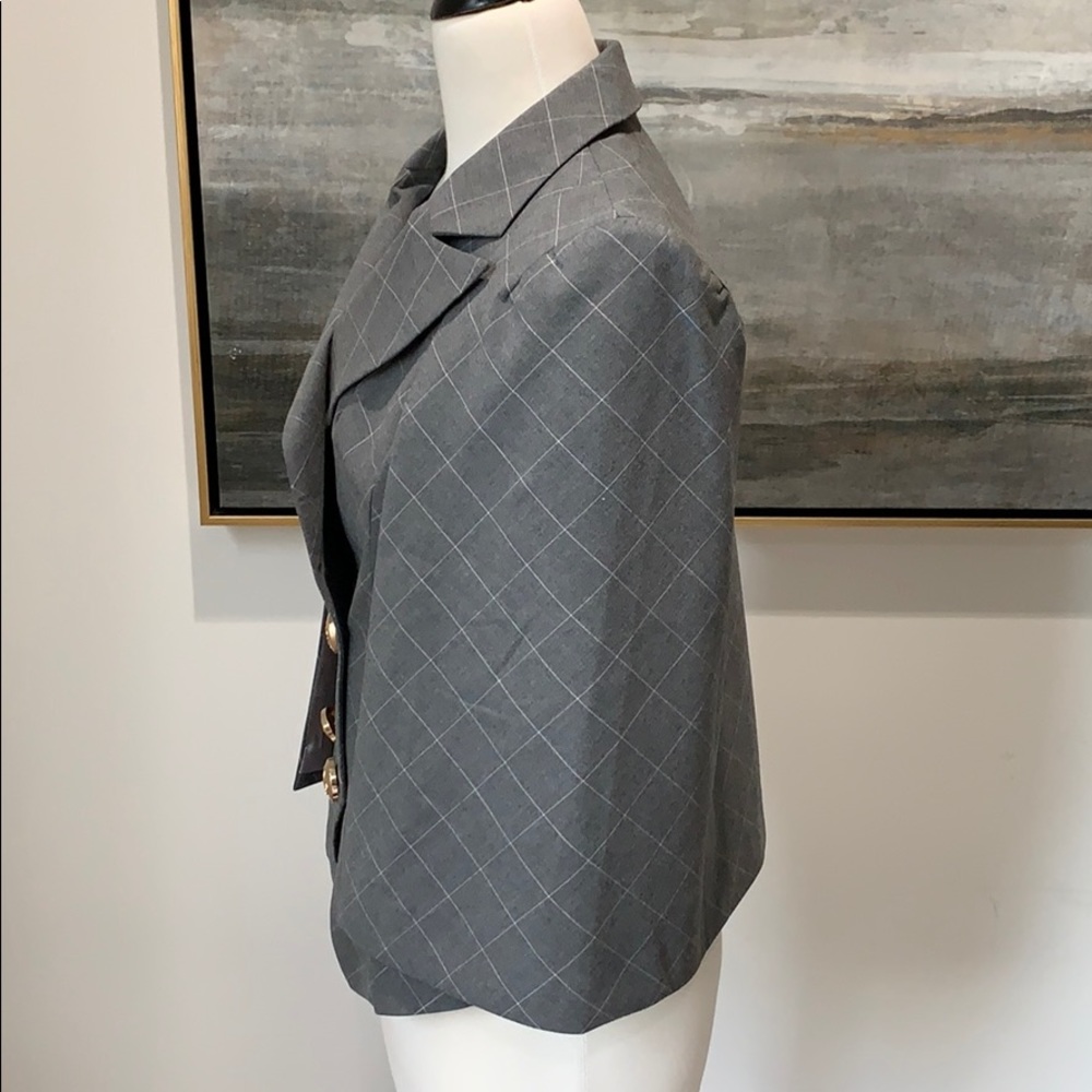 Jacket - Picture 4 of 11